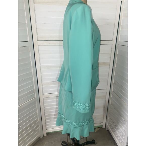 John Meyer Women’s 2 Piece Set Suit Jacket Skirt Sz 14 Green Pearl Rhinestone - Picture 8 of 13